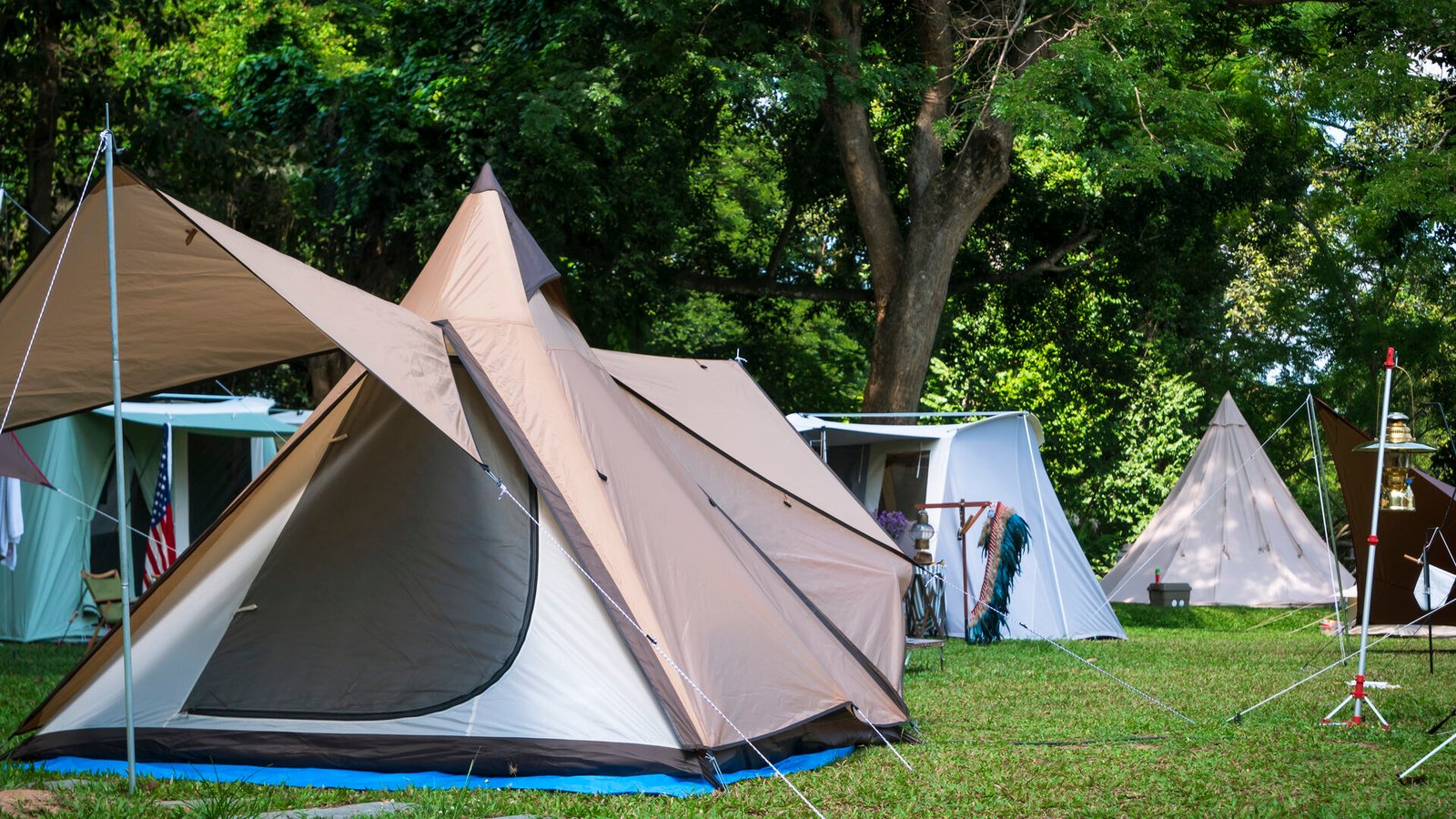 Camping under the stars at Samarine